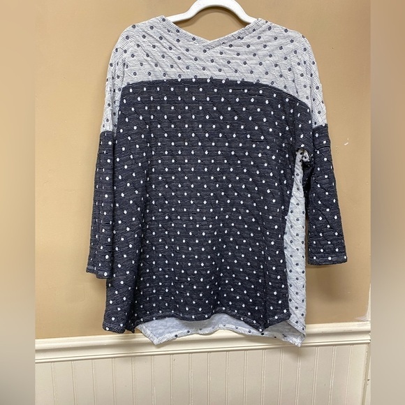 IC BY CONNIE K COLLECTION Textured Polka Dot Zipper Tunic Top Size M - Picture 2 of 6